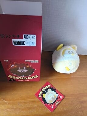 T13 Disney x Miniso Fun Crash Plush Pendant – Mickey Mouse Wealth Version